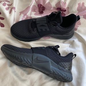 WOMENS NIKE IN-SEASON TR 9 TRAINING SHOES